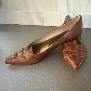 👠 Vintage Matisse Leather Kitten Heels – Size 8M - Woven Leather Chic 🍂